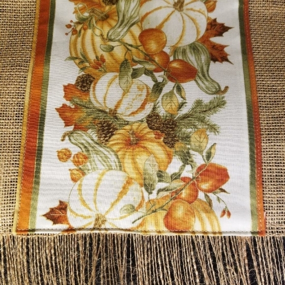 Table runner - Picture 5 of 5